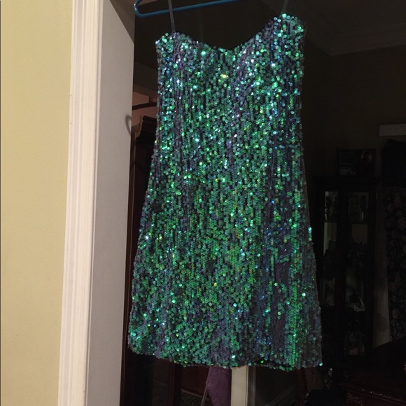 Mermaid sequin cocktail dress - Picture 3 of 6